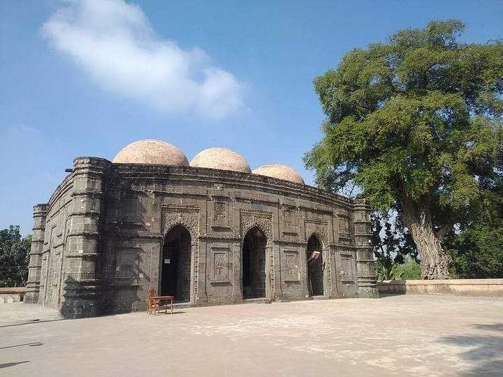 কুসুম্বা মসজিদ — ছবি 3