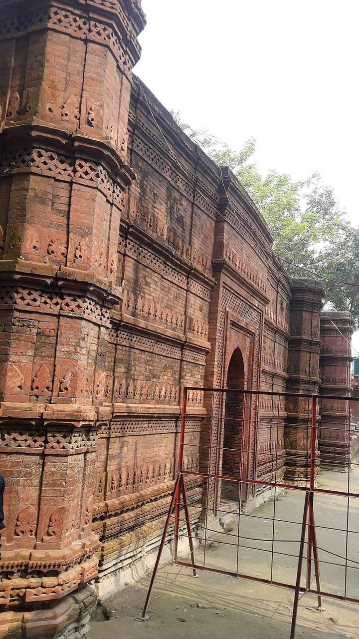 বারোবাজারের প্রাচীন মসজিদ — ছবি 2