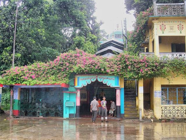 বায়েজিদ বোস্তামীর মাজার
